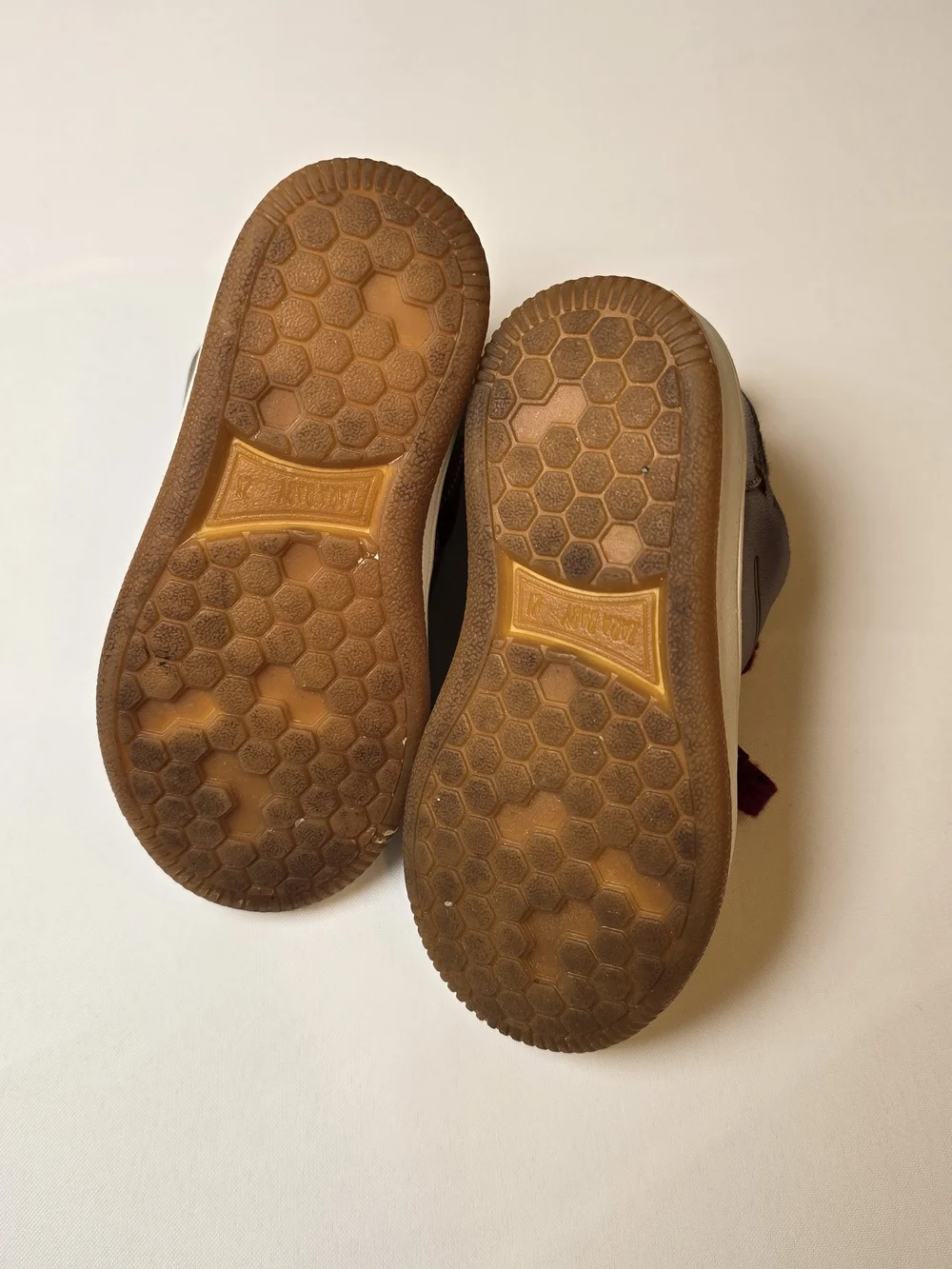 Kids Brown Leather-Look High-Top Sneakers with Red Laces